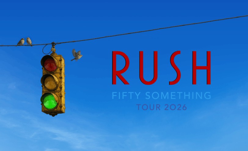 Tras once años de ausencia en los escenarios, Geddy Lee y Alex Lifeson ESTÁN DE VUELTA para rendir homenaje a su pasado y a su difunto amigo y baterista Neil Pert.